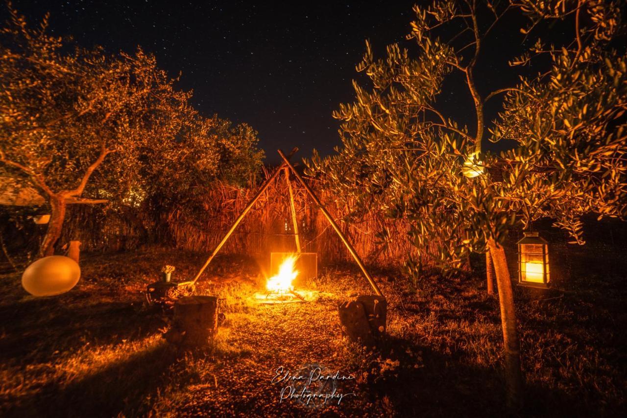 2 Cuori E 1 Yurta Glamping In Tuscany - Adults Only Asciano Exterior foto